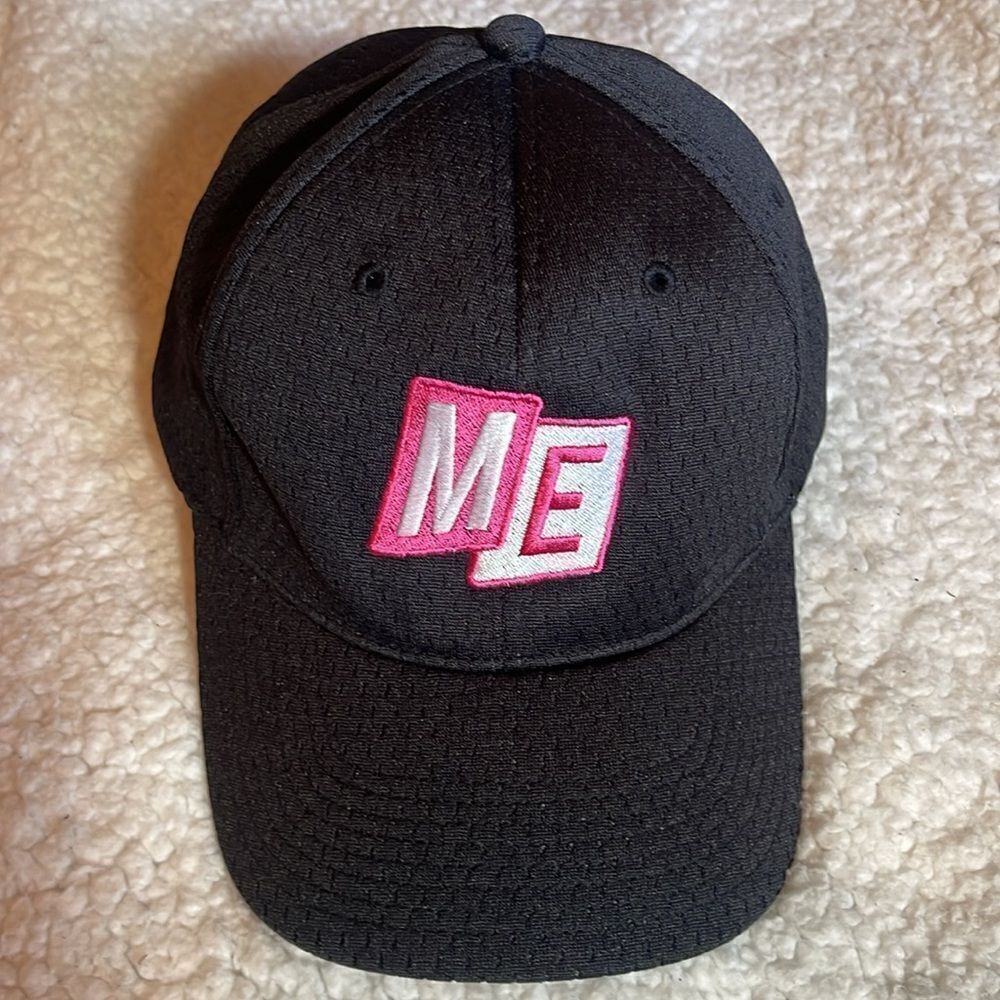 Me hat  - Picture 2 of 5